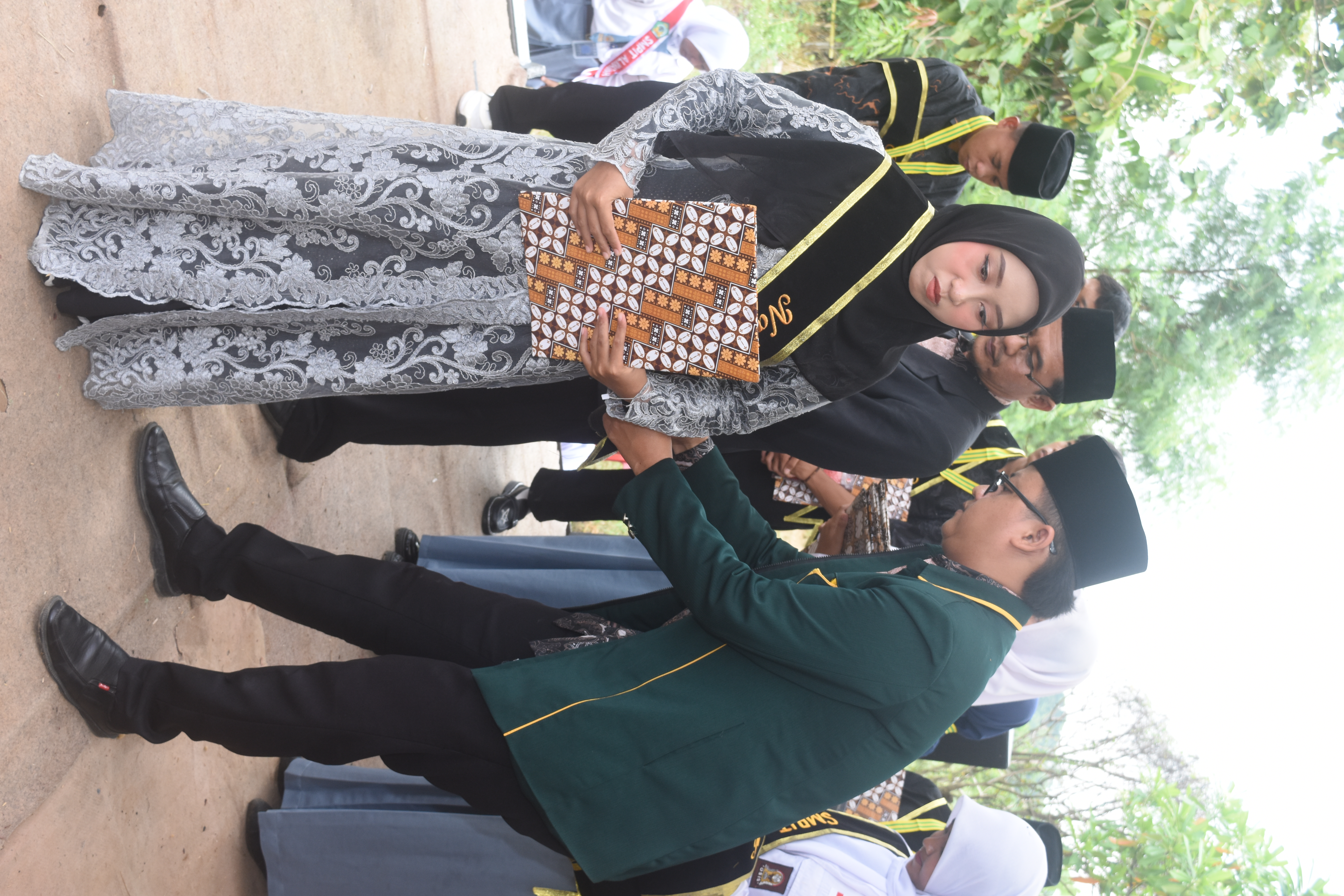 Kegiatan Wisuda 28